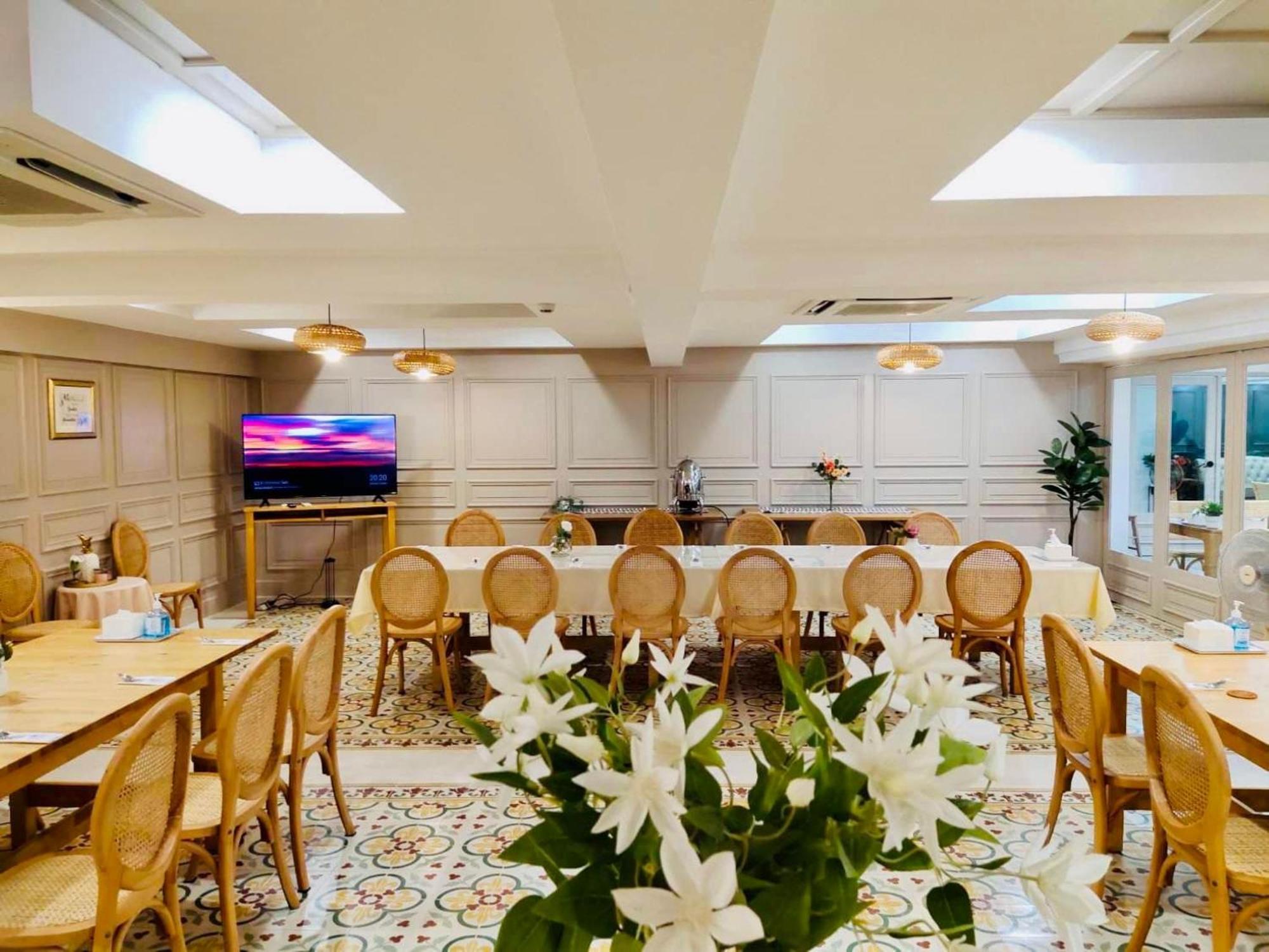 Regent Ramkhamhaeng 22 Hotell Bangkok Exteriör bild