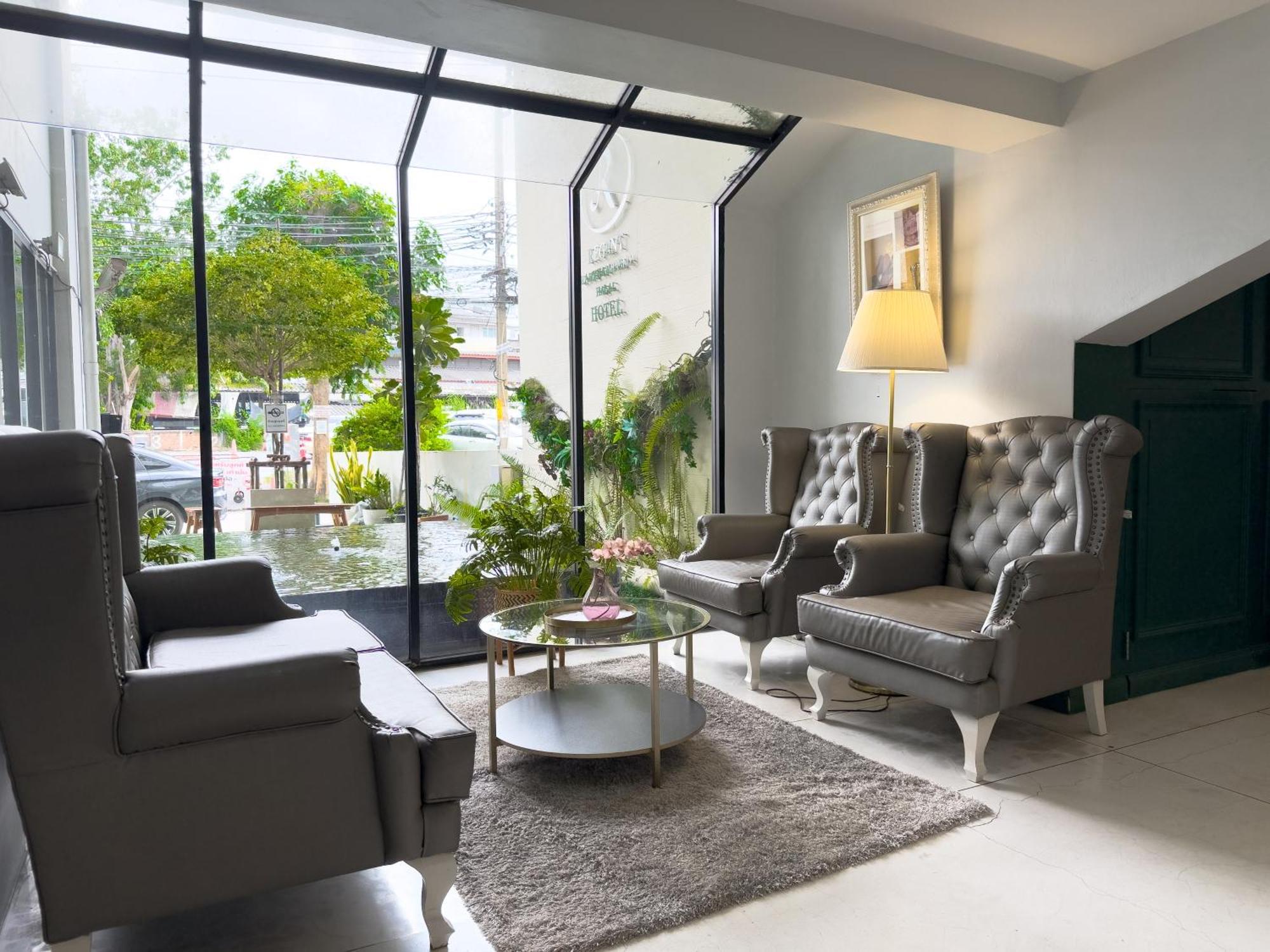 Regent Ramkhamhaeng 22 Hotell Bangkok Exteriör bild